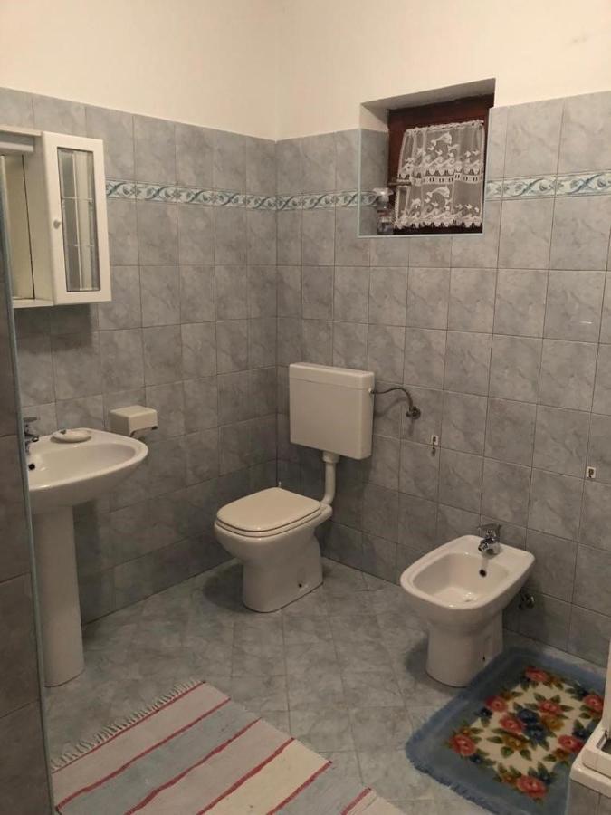 Francis Appartements Pakostane Bagian luar foto