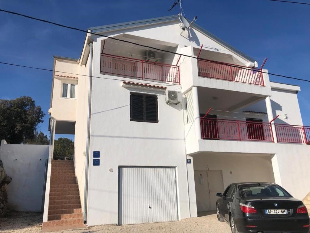 Francis Appartements Pakostane Bagian luar foto